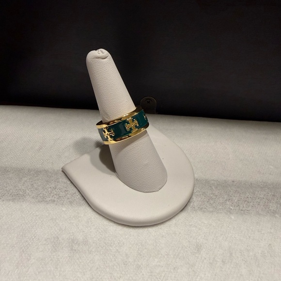 NEW Tory Burch Green Gold size 7.5 Kira Junky Multi Logo Ring - Picture 3 of 4